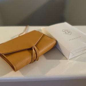 Brand New Tech Accesory Organizer - flawless